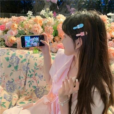 搭秋千的人